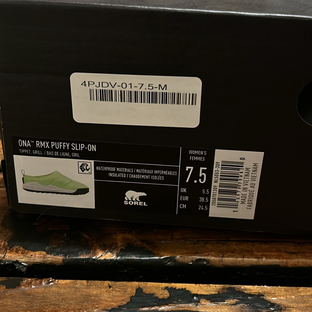 New in box sorel ona rmx puffy slip on - Picture 4 of 4
